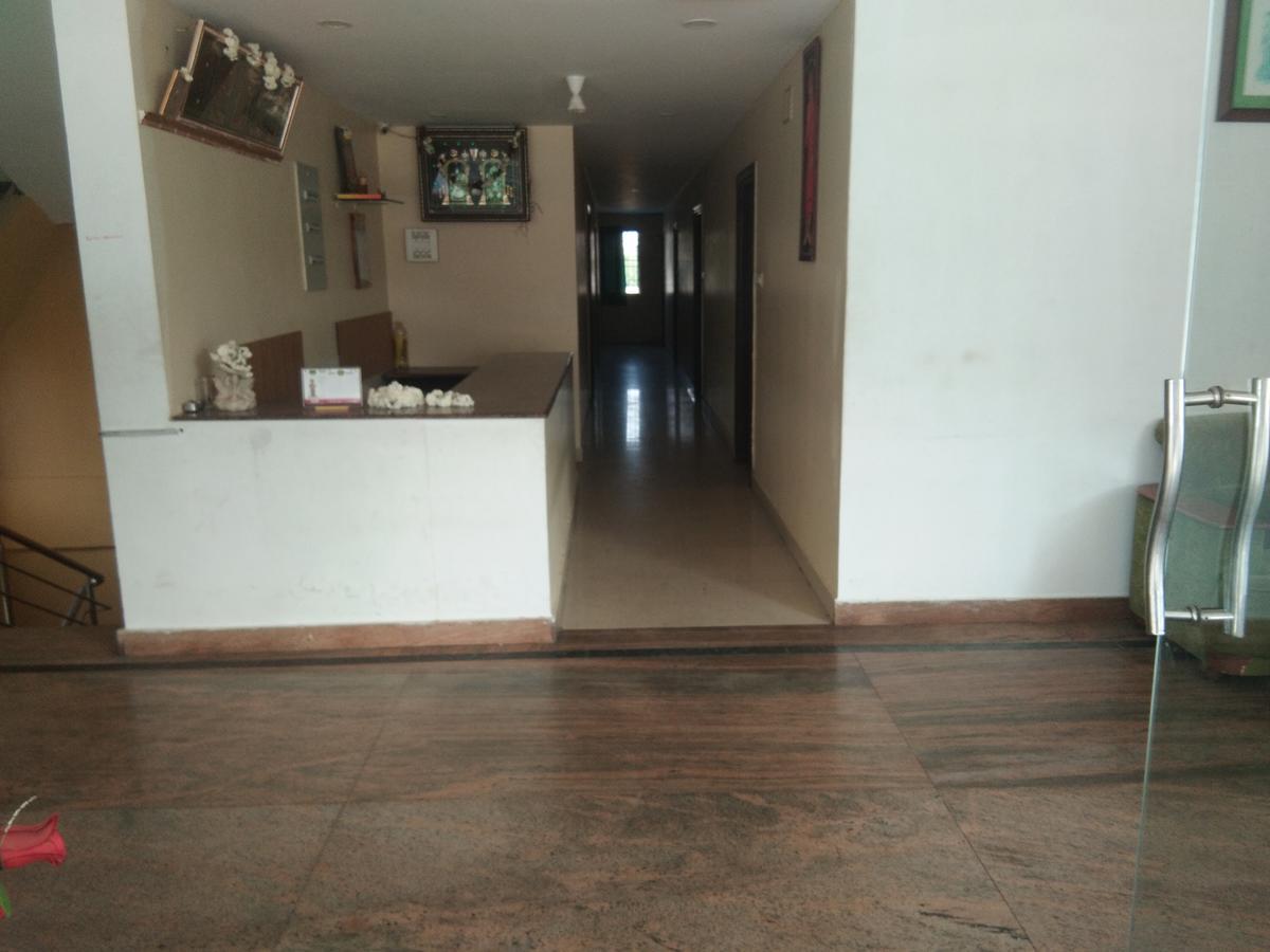 Sairam Residency Hotel Tirupati Buitenkant foto